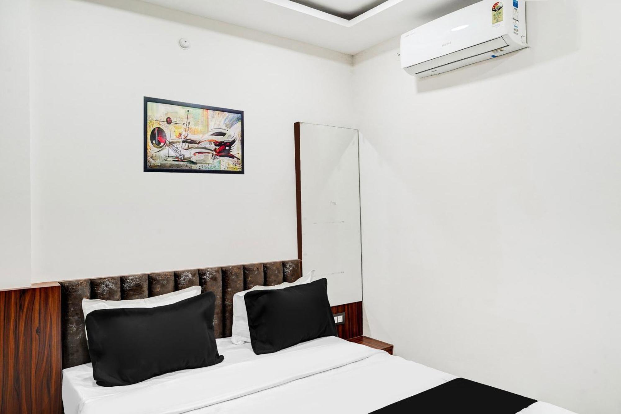 Hotel O Rudra Palace Bhopal Bagian luar foto