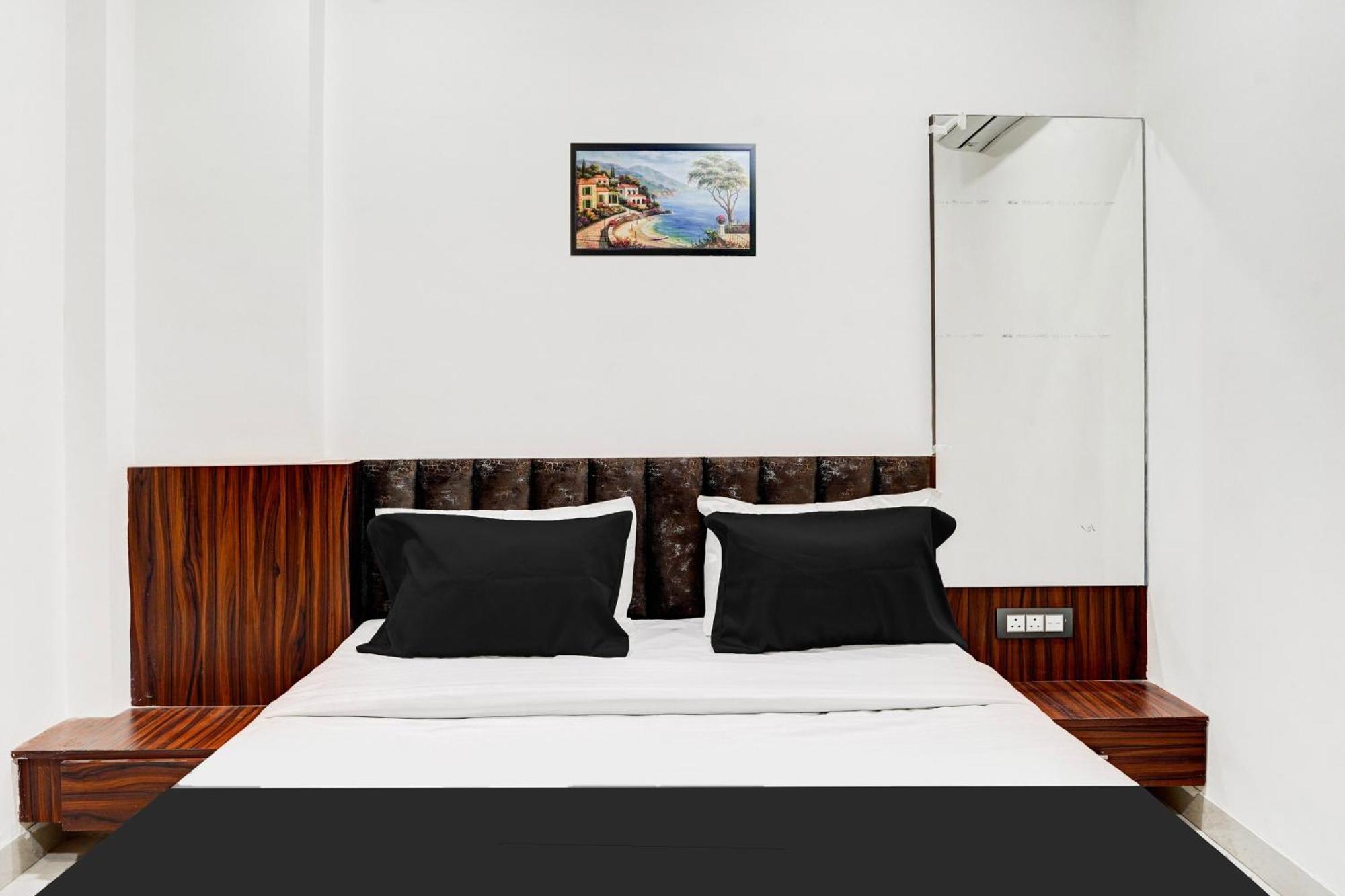 Hotel O Rudra Palace Bhopal Bagian luar foto